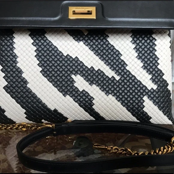 COPY - Looking for trade or best offer Salvatore Ferragamo Trifolio TH Top Hand… - Picture 10 of 15